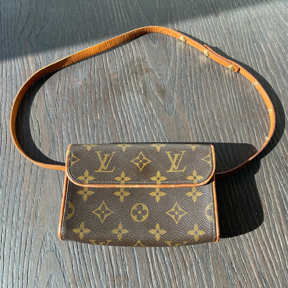 Auth Louis Vuitton Waist Bag / Fannypack Monogram Pochette Florentine